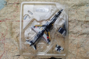 Hobby Master HA3406 Japan F-1 Fighter / T-2 Trainer